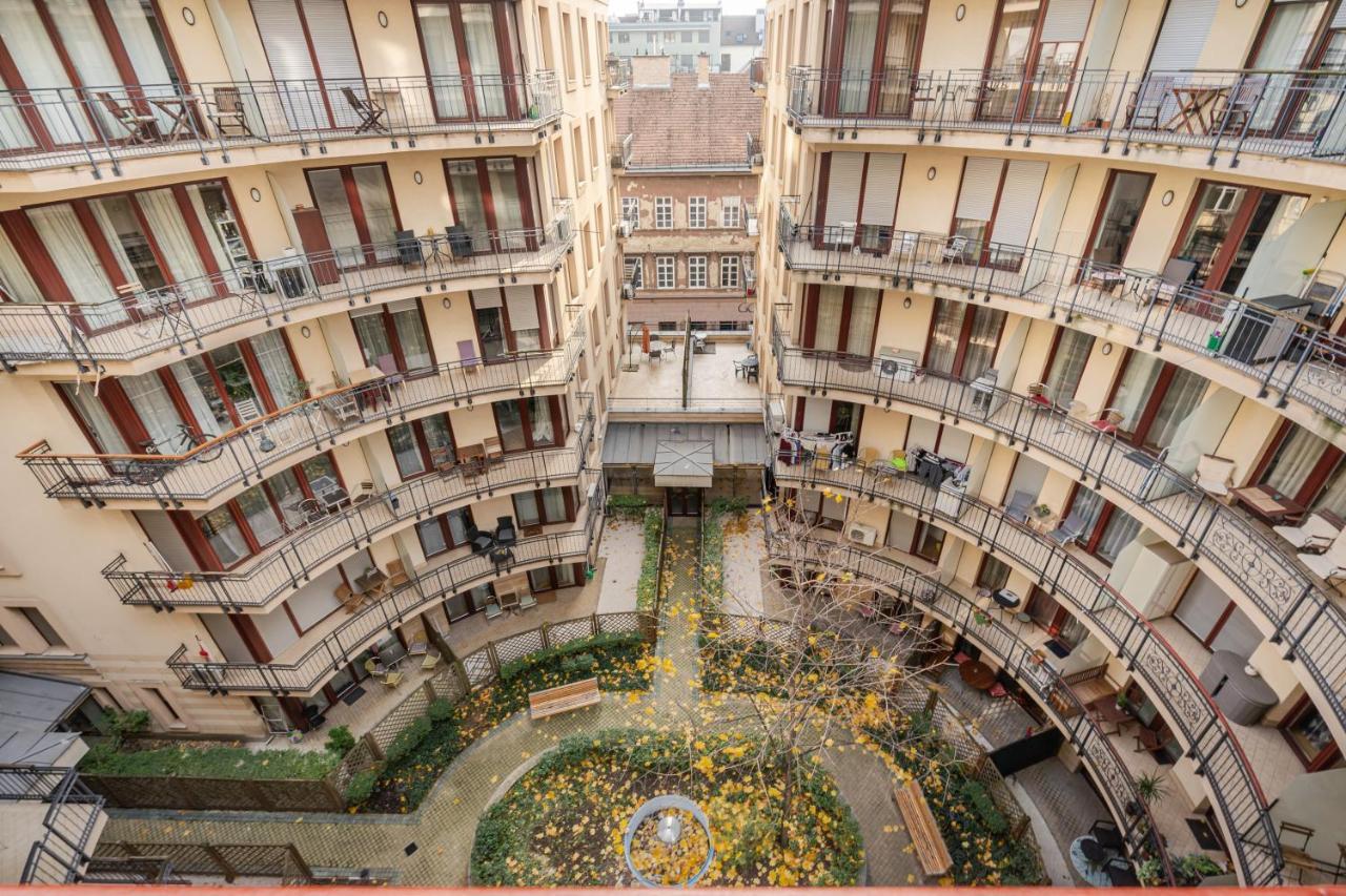 Urban Jungle Oasis King With Free Parking Budapesta