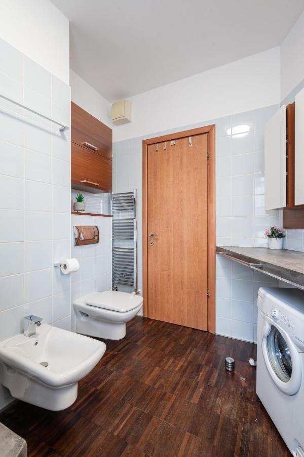 Urban Jungle Oasis King With Free Parking Apartament *
